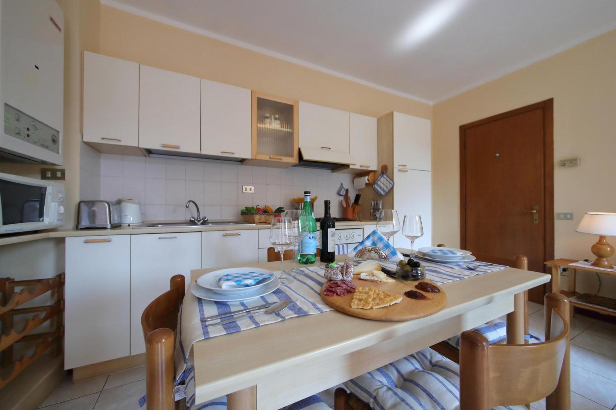 Petalo Bianco 100M From Lake - Happy Rentals Бавено Екстериор снимка